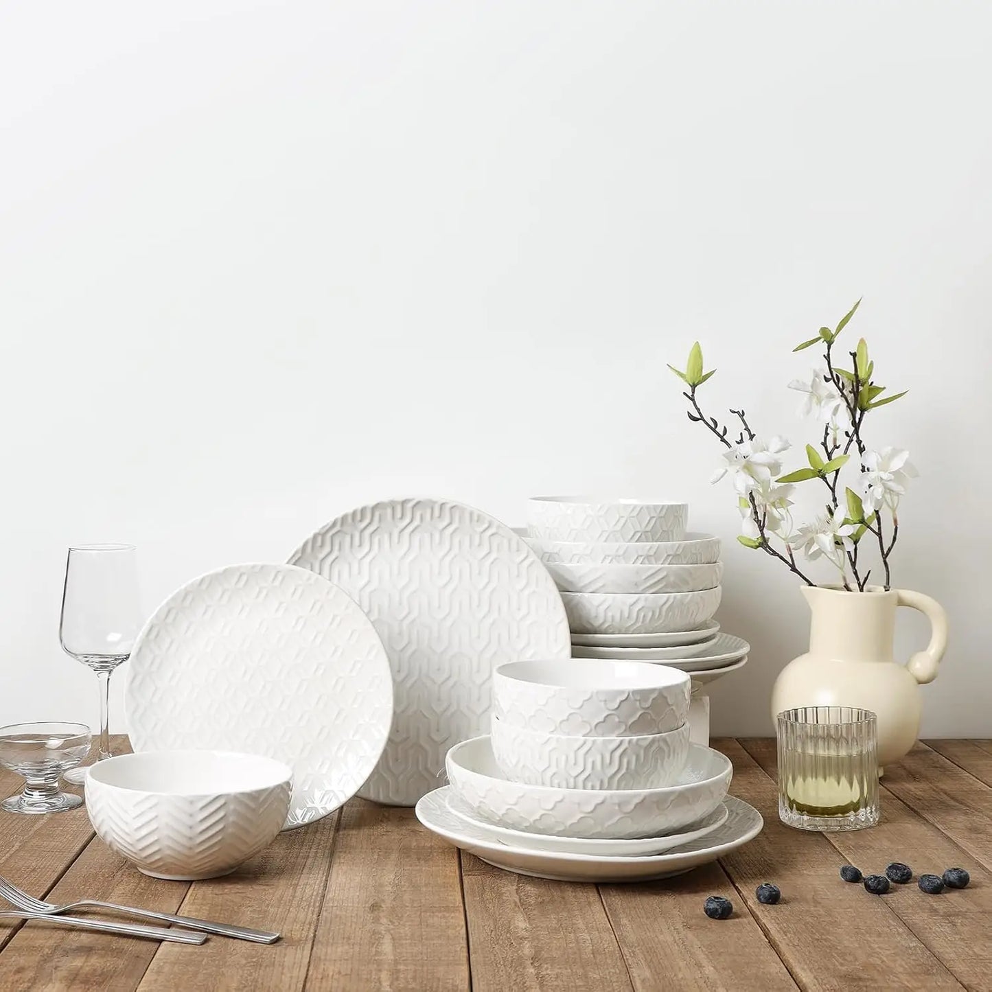 Embossed Ceramic Dinnerware Set for 4