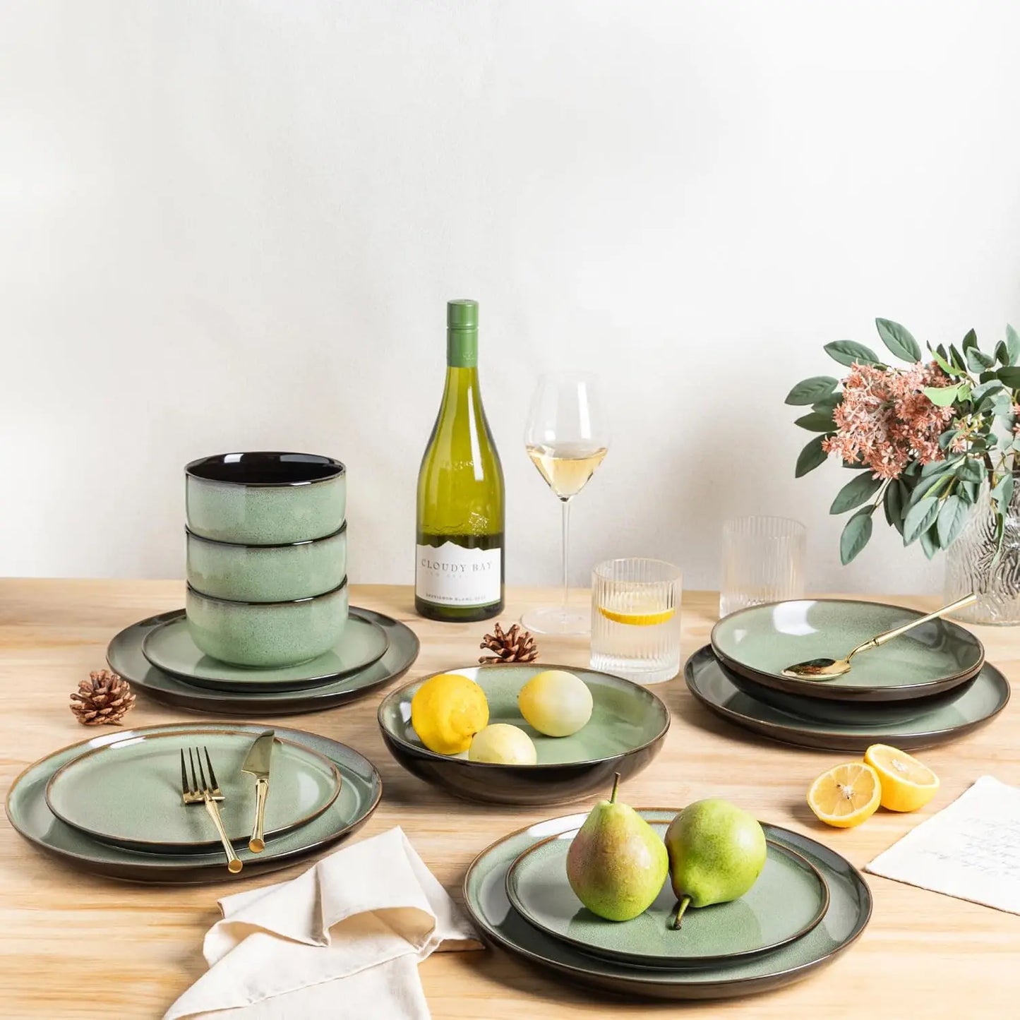 Stylish Ceramic Dinnerware Sets for 4
