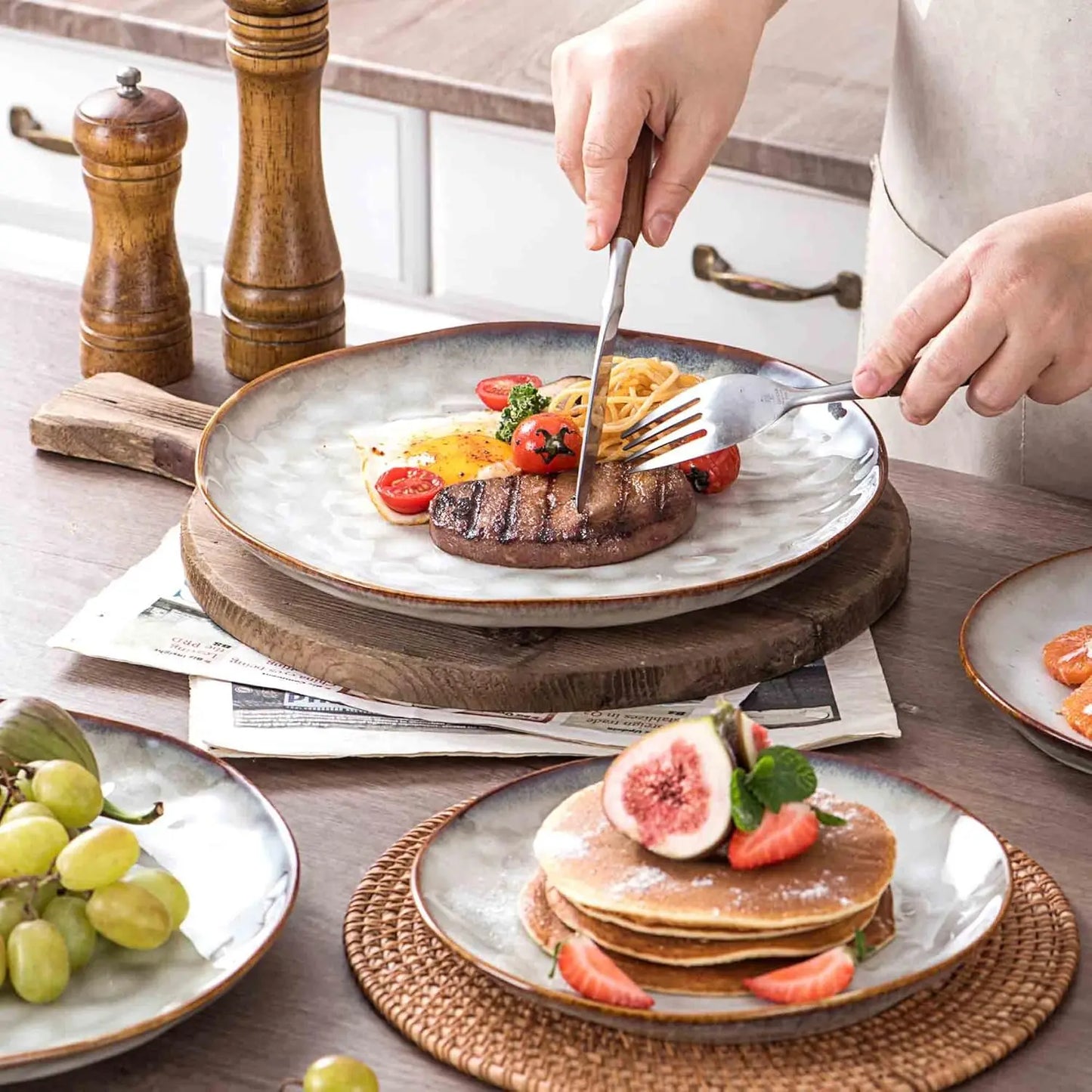 11 Inch Porcelain Pizza, Pasta, Salad Plate Set