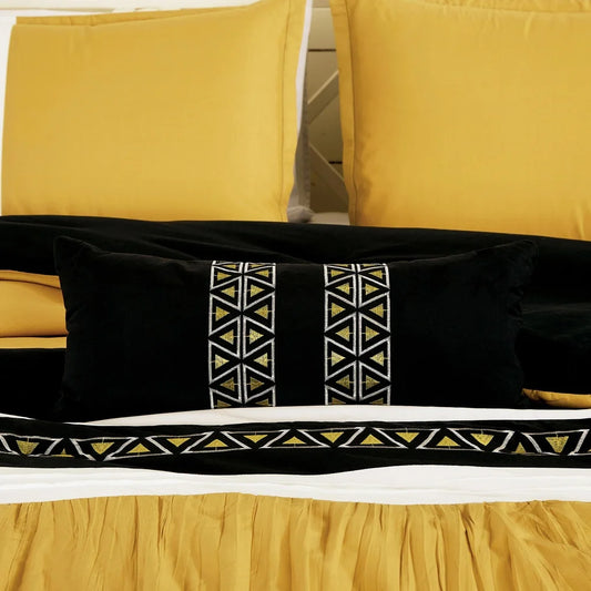 Luxurious 7 Piece Embroidered Queen Bedding Set